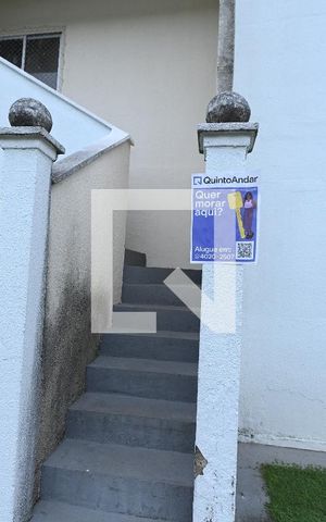 Casa de condomínio à venda com 42m², 2 quartos e 1 vaga Casa de condomínio à venda com 42m², 2 quartos e 1 vagaPlaquinha