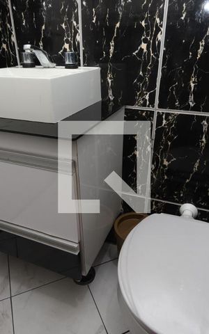 Casa à venda com 200m², 3 quartos e 2 vagasBanheiro