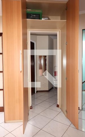Casa à venda com 200m², 3 quartos e 2 vagasSuíte