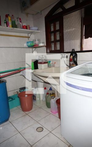 Casa à venda com 200m², 3 quartos e 2 vagasLavanderia/Despensa