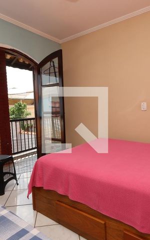 Casa à venda com 200m², 3 quartos e 2 vagasQuarto 2
