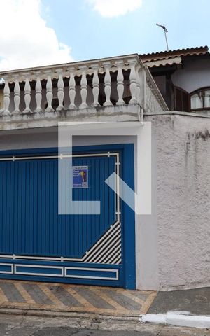 Casa à venda com 200m², 3 quartos e 2 vagasFachada