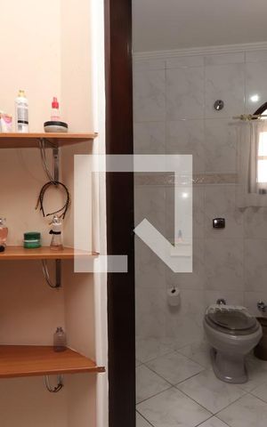 Casa à venda com 200m², 3 quartos e 2 vagasCloset