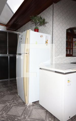 Casa à venda com 200m², 3 quartos e 2 vagasSalão