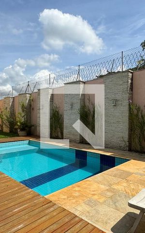 Casa de condomínio à venda com 600m², 4 quartos e 6 vagasPiscina