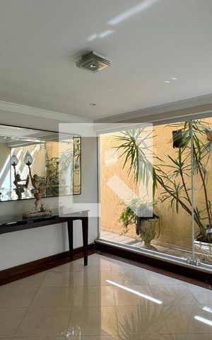 Casa de condomínio à venda com 600m², 4 quartos e 6 vagasHall de entrada