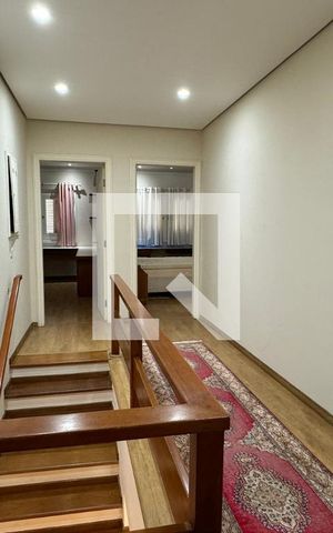 Casa de condomínio à venda com 600m², 4 quartos e 6 vagasHall