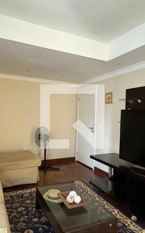 Casa de condomínio à venda com 600m², 4 quartos e 6 vagasSala de TV