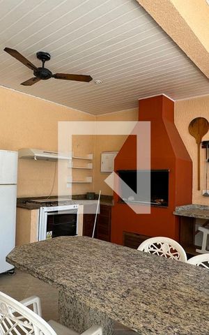 Casa de condomínio à venda com 600m², 4 quartos e 6 vagasChurrasqueira