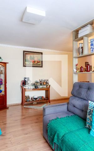 Apartamento à venda com 76m², 3 quartos e 1 vaga Apartamento à venda com 76m², 3 quartos e 1 vagaSala
