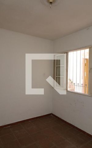 Casa à venda com 80m², 3 quartos e 2 vagasQuarto
