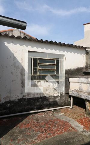 Casa à venda com 80m², 3 quartos e 2 vagasQuintal