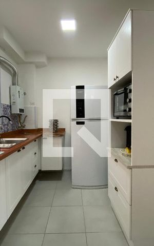 Apartamento à venda com 50m², 2 quartos e 1 vaga Apartamento à venda com 50m², 2 quartos e 1 vagaCozinha