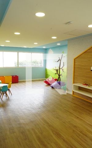 Apartamento para alugar com 40m², 2 quartos e sem vagaÁrea comum - Brinquedoteca
