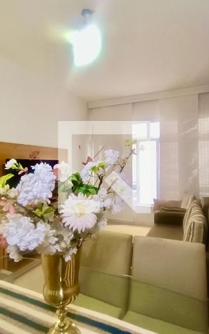 Apartamento para alugar com 90m², 2 quartos e sem vagaSala