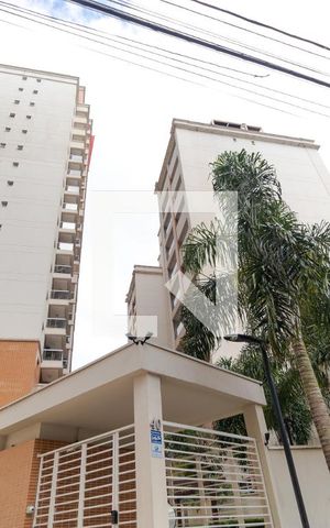 Studio à venda com 50m², 1 quarto e 1 vaga Studio à venda com 50m², 1 quarto e 1 vagaFachada