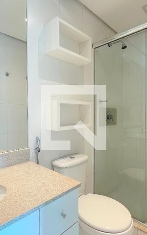 Apartamento à venda com 75m², 2 quartos e 1 vaga Apartamento à venda com 75m², 2 quartos e 1 vagaBanheiro da Suíte