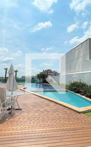 Apartamento à venda com 75m², 2 quartos e 1 vaga Apartamento à venda com 75m², 2 quartos e 1 vagaÁrea comum - Piscina