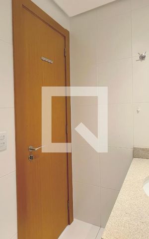 Apartamento à venda com 75m², 2 quartos e 1 vaga Apartamento à venda com 75m², 2 quartos e 1 vagaBanheiro da Suíte