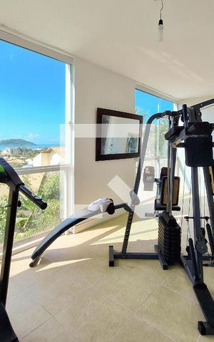 Casa à venda com 300m², 3 quartos e 4 vagas Casa à venda com 300m², 3 quartos e 4 vagasAcademia