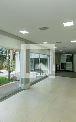 Casa de condomínio à venda com 490m², 4 quartos e 4 vagas Casa de condomínio à venda com 490m², 4 quartos e 4 vagasVaranda Sala