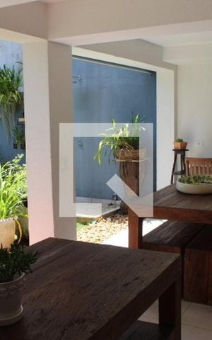 Casa à venda com 330m², 3 quartos e 4 vagasChurrasqueira