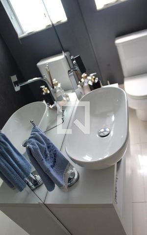 Casa à venda com 330m², 3 quartos e 4 vagasLavabo