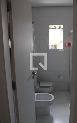 Casa à venda com 330m², 3 quartos e 4 vagasBanheiro do Quarto 1