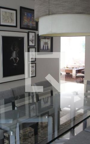 Casa à venda com 330m², 3 quartos e 4 vagasSala de Jantar