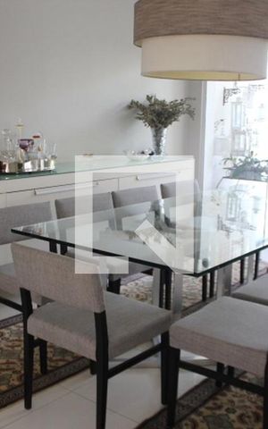 Casa à venda com 330m², 3 quartos e 4 vagasSala de Jantar