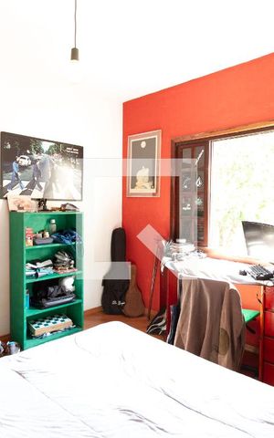 Casa à venda com 449m², 3 quartos e 1 vaga Casa à venda com 449m², 3 quartos e 1 vagaQuarto