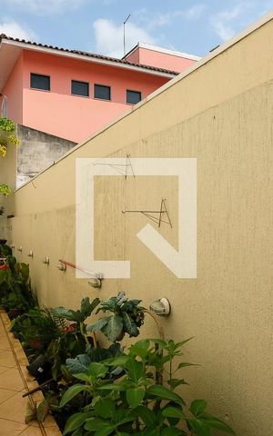 Casa à venda com 400m², 5 quartos e 6 vagasQuintal