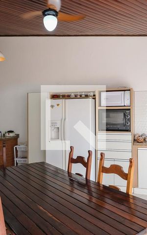 Casa à venda com 400m², 5 quartos e 6 vagasCozinha Edícula