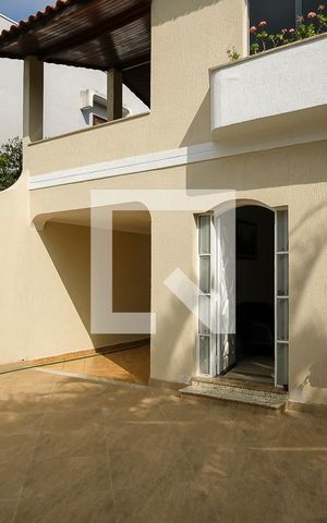 Casa à venda com 400m², 5 quartos e 6 vagasGaragem