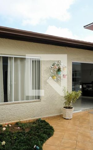 Casa à venda com 400m², 5 quartos e 6 vagasEdícula