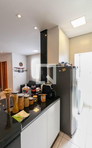 Apartamento à venda com 120m², 2 quartos e 2 vagas Apartamento à venda com 120m², 2 quartos e 2 vagasCozinha e Área de Serviço