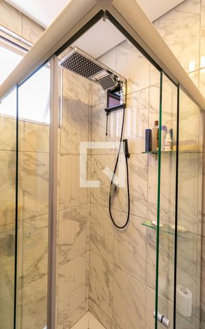 Apartamento à venda com 120m², 2 quartos e 2 vagas Apartamento à venda com 120m², 2 quartos e 2 vagasBanheiro da Suíte