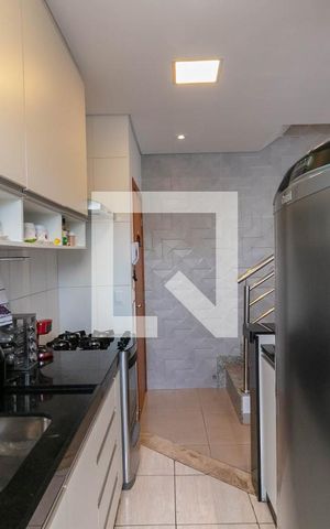 Apartamento à venda com 120m², 2 quartos e 2 vagas Apartamento à venda com 120m², 2 quartos e 2 vagasCozinha e Área de Serviço