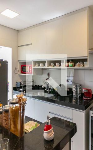 Apartamento à venda com 120m², 2 quartos e 2 vagas Apartamento à venda com 120m², 2 quartos e 2 vagasCozinha e Área de Serviço