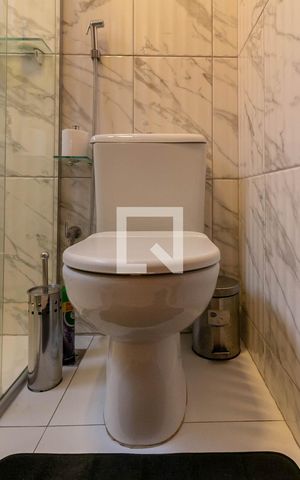 Apartamento à venda com 120m², 2 quartos e 2 vagas Apartamento à venda com 120m², 2 quartos e 2 vagasBanheiro da Suíte