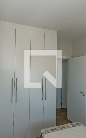 Apartamento à venda com 60m², 2 quartos e 2 vagas Apartamento à venda com 60m², 2 quartos e 2 vagasQuarto