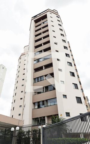 Apartamento para alugar com 214m², 3 quartos e 3 vagasFachada