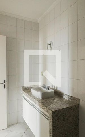 Apartamento para alugar com 214m², 3 quartos e 3 vagasBanheiro Social
