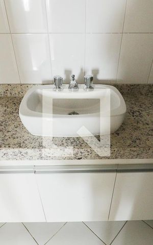 Apartamento para alugar com 214m², 3 quartos e 3 vagasBanheiro Social