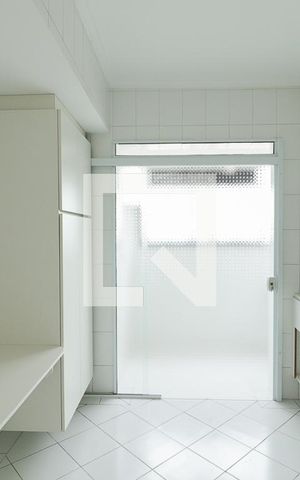 Apartamento para alugar com 214m², 3 quartos e 3 vagasCozinha
