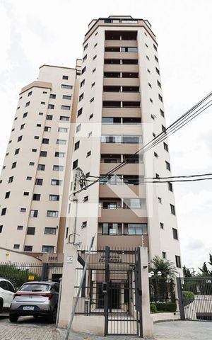 Apartamento para alugar com 214m², 3 quartos e 3 vagasFachada