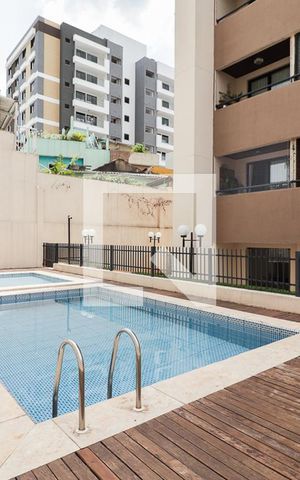 Apartamento para alugar com 214m², 3 quartos e 3 vagasÁrea comum - Piscina