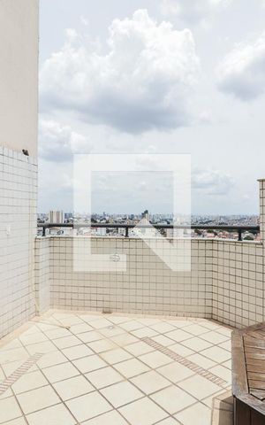 Apartamento para alugar com 214m², 3 quartos e 3 vagasVaranda/Jacuzzi