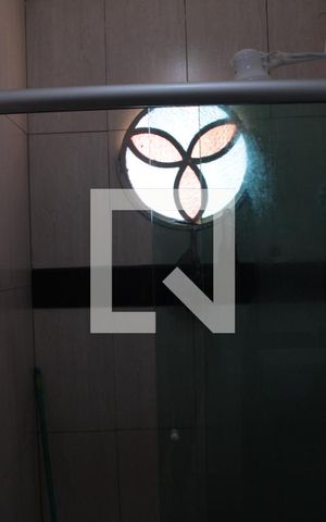 Casa à venda com 257m², 5 quartos e 5 vagasbanheiro 02