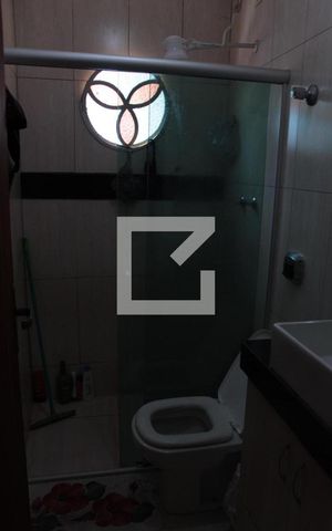 Casa à venda com 257m², 5 quartos e 5 vagasbanheiro 02